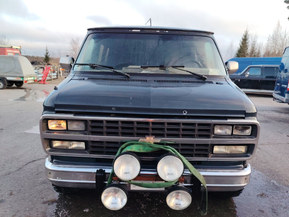 Chevrolet Chevy Van