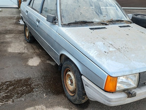 Renault 9