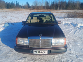Mercedes-Benz E 320