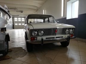Lada 2103