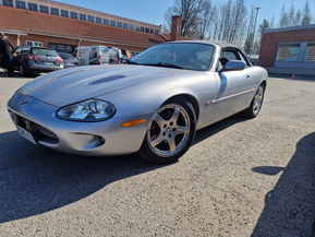 Jaguar XKR