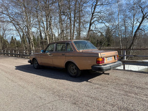 Volvo 244