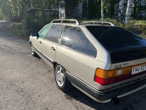 Audi 200
