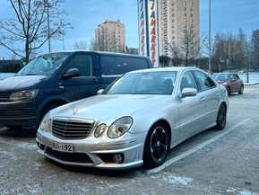 Mercedes-Benz E