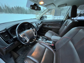 Mitsubishi Outlander PHEV