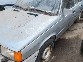 Renault 9