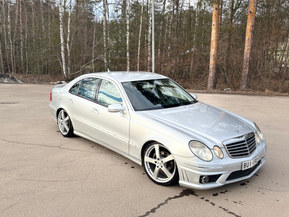 Mercedes-Benz E