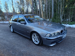 BMW 525