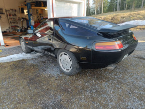 Porsche 928