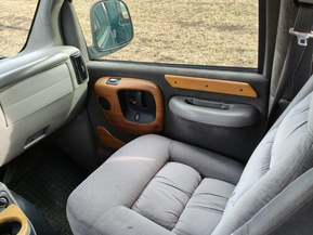 Chevrolet Express 2500