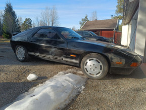 Porsche 928