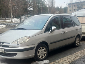 Peugeot 807