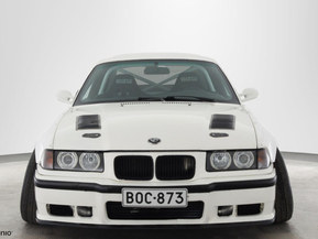 BMW 325