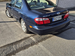 Nissan Maxima