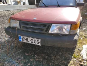 Saab 900