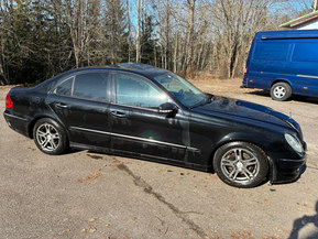 Mercedes-Benz E