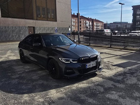 BMW 330