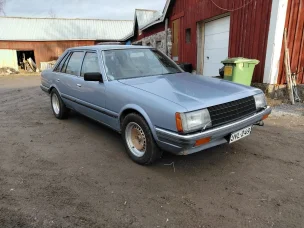 Nissan Laurel