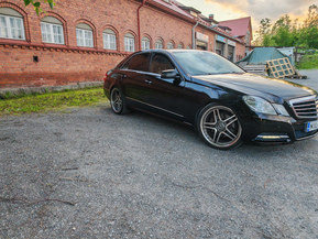 Mercedes-Benz E