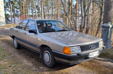 Audi 100