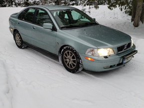 Volvo S40
