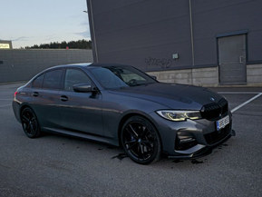 BMW 330