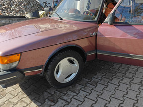 Saab 900