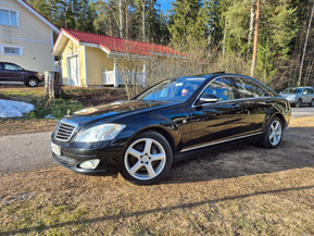 Mercedes-Benz S