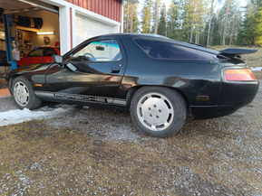Porsche 928