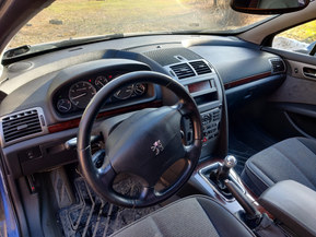Peugeot 407