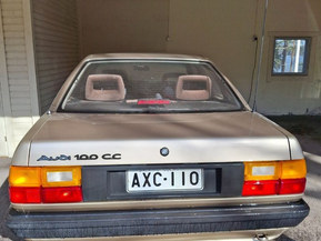 Audi 100