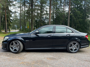 Mercedes-Benz C 63 AMG