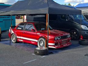 BMW 325