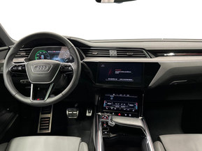 Audi SQ8 e-tron