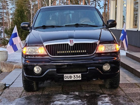 Lincoln Navigator