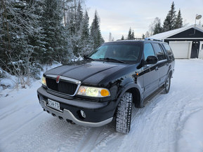 Lincoln Navigator