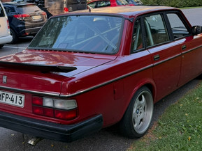 Volvo 240