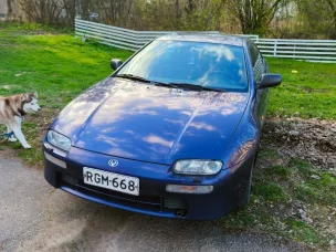Mazda 323F