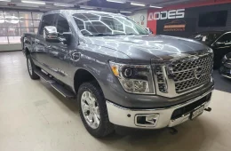 Nissan Titan