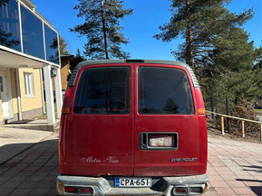 Chevrolet Express 2500