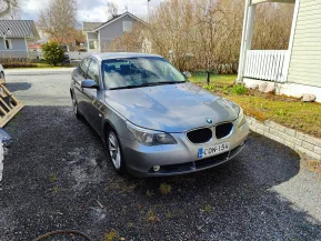 BMW 523