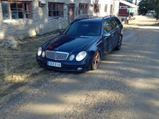 Mercedes-Benz E 320