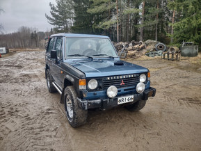 Mitsubishi Pajero