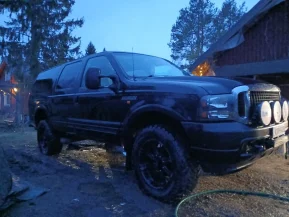 Ford Excursion