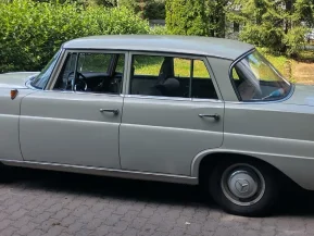 Mercedes-Benz 190