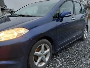 Honda FR-V