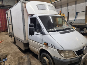 Mercedes-Benz Sprinter
