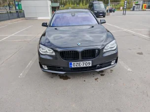 BMW 750