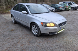 Volvo S40
