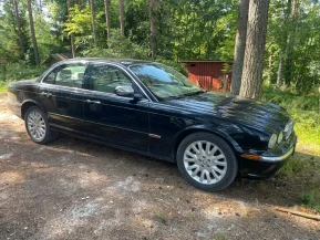 Jaguar XJ8
